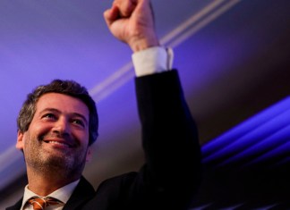 Far right surges in Portugal as moderate conservatives win election