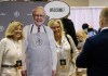 Warren Buffett sells stocks for tenth quarter in a row