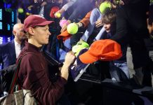 Sinner opens ATP Finals title defense by beating Auger-Aliassime