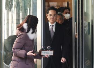 Samsung leader cleared of fraud charges after winning appeal