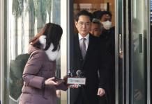 Samsung leader cleared of fraud charges after winning appeal