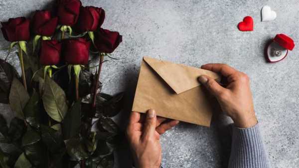 Surprise Your Girlfriend With Romantic Quotes And Flowers Surprise Your Girlfriend With Romantic Quotes And Flowers