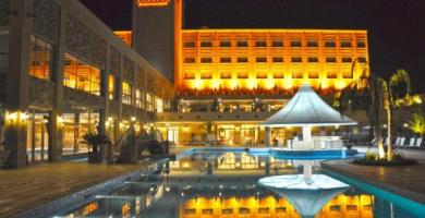 Amérian Hotel Casino Carlos V – Hotel en Termas de Río Hondo Amérian Hotel Casino Carlos V – Hotel en Termas de Río Hondo