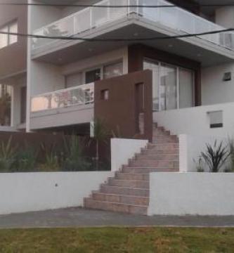 Avenida 1 – Alojamiento en Villa Gesell Avenida 1 – Alojamiento en Villa Gesell