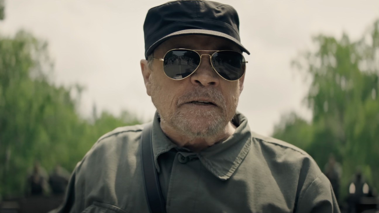 Mark Hamill Stars in Thrilling Adaptation of Stephen King’s The Long Walk” Mark Hamill Stars in Thrilling Adaptation of Stephen King’s The Long Walk”