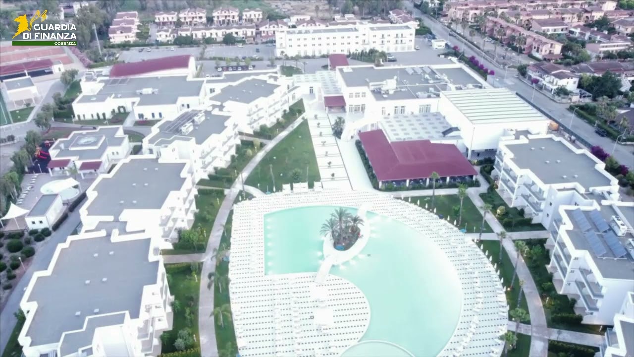 Sequestro da 33 milioni per truffa su fondi pubblici a Cosenza Sequestro da 33 milioni per truffa su fondi pubblici a Cosenza