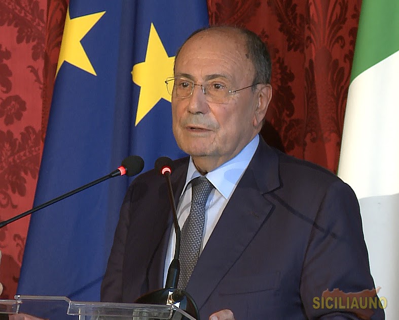 Editoria. Contributi per 3 milioni alle imprese siciliane cartacee, on line, radio-tv e agenzie di stampa Editoria. Contributi per 3 milioni alle imprese siciliane cartacee, on line, radio-tv e agenzie di stampa