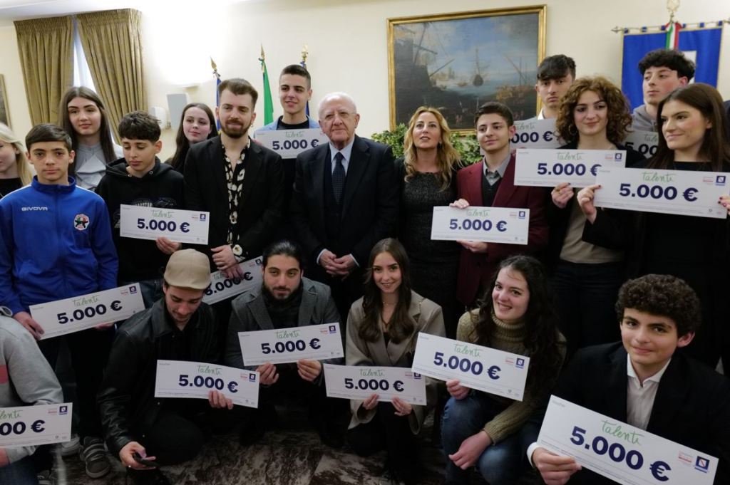 55 voucher del valore unitario di 5.000 euro, destinati a ragazzi e ragazze tra i 14 e i 35 anni – TGNews TV – Ultime notizie Avellino – Irpinia 55 voucher del valore unitario di 5.000 euro, destinati a ragazzi e ragazze tra i 14 e i 35 anni – TGNews TV – Ultime notizie Avellino – Irpinia