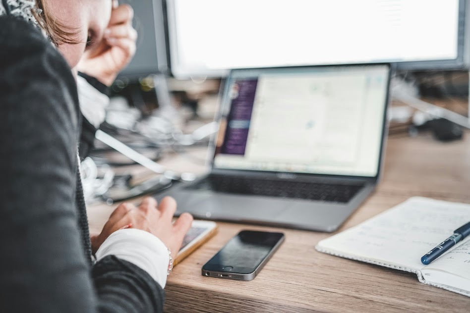 Reporting ESG: Bruxelles alleggerisce gli oneri sulle imprese già soggette agli standard ESRS Reporting ESG: Bruxelles alleggerisce gli oneri sulle imprese già soggette agli standard ESRS