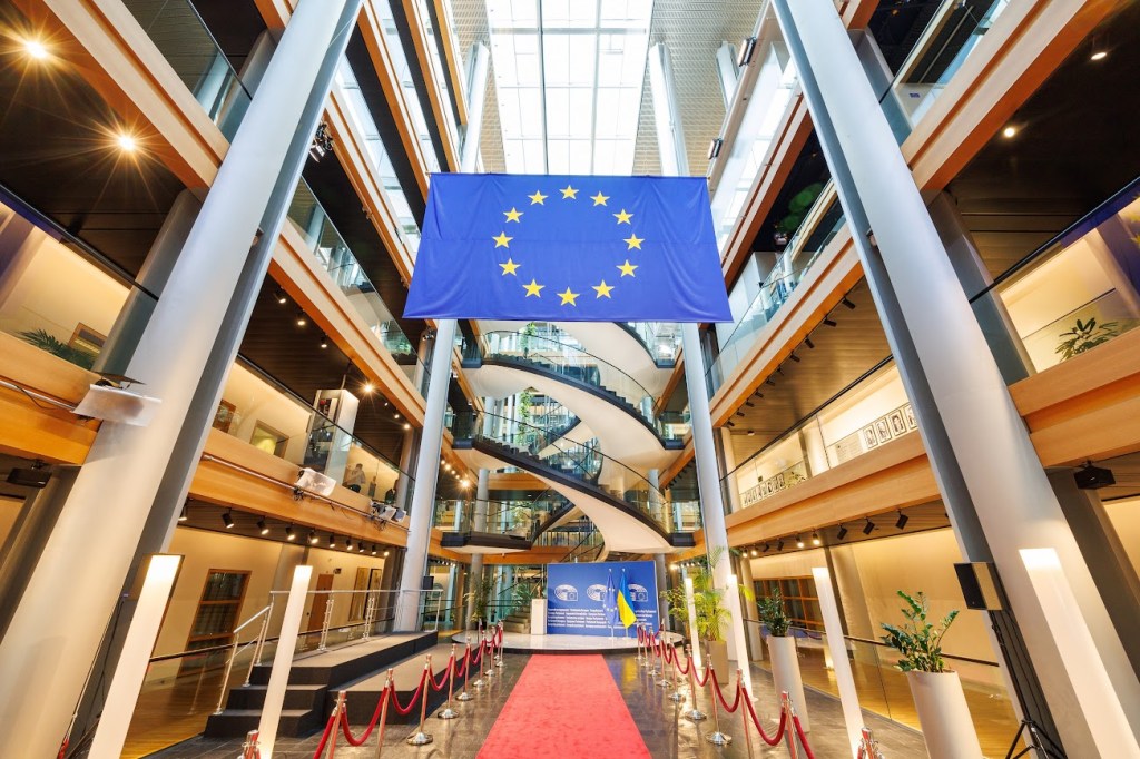 Riforma del meccanismo di screening degli investimenti esteri: la posizione del PE Riforma del meccanismo di screening degli investimenti esteri: la posizione del PE