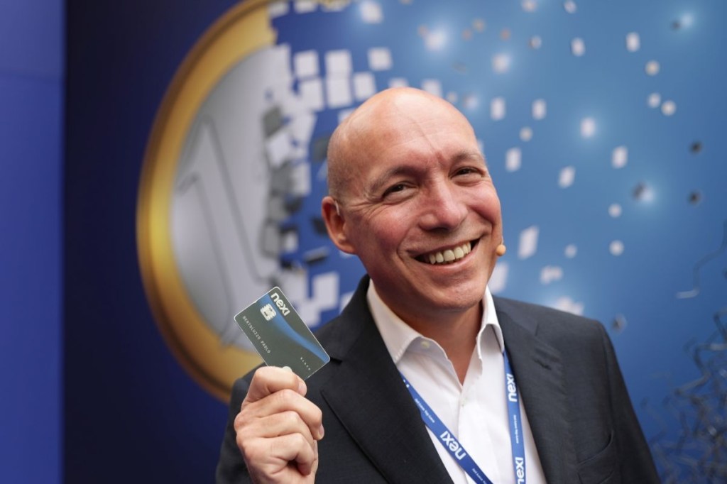 Nexi avvia il buyback da 300 milioni. +20% il ritorno agli azionisti nel 2025 Nexi avvia il buyback da 300 milioni. +20% il ritorno agli azionisti nel 2025