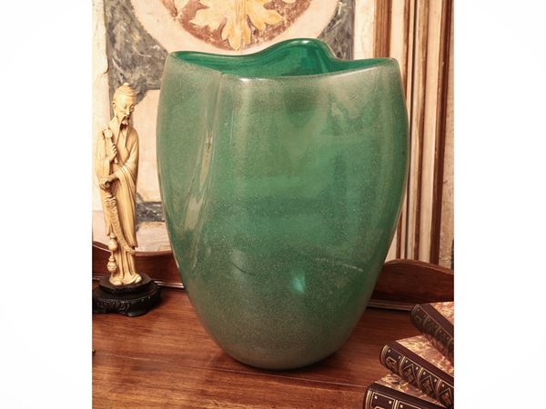 Grande vaso in vetro sommerso verde, Flavio Poli per Seguso Vetri d’Arte (Murano, Anni Quaranta) – Asta Una villa a Mantova: Arredi antichi e Arte contemporanea – Maison Bibelot – Casa d’Aste Firenze Grande vaso in vetro sommerso verde, Flavio Poli per Seguso Vetri d’Arte (Murano, Anni Quaranta) – Asta Una villa a Mantova: Arredi antichi e Arte contemporanea – Maison Bibelot – Casa d’Aste Firenze