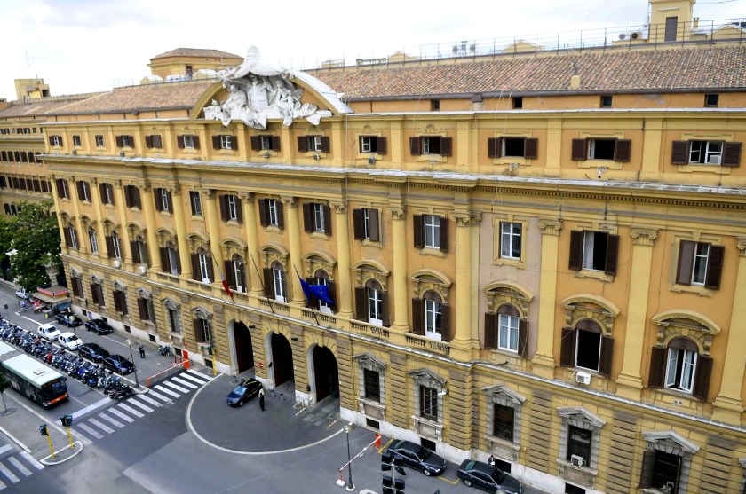 Bpm, il Tesoro conferma tutti i paletti a UniCredit Bpm, il Tesoro conferma tutti i paletti a UniCredit