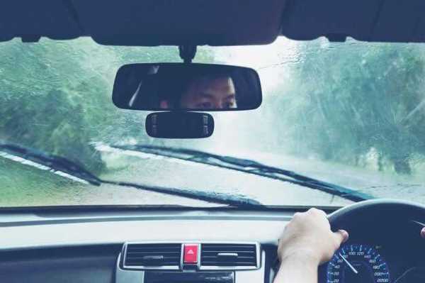 Tips for driving in heavy rain or fog Tips for driving in heavy rain or fog