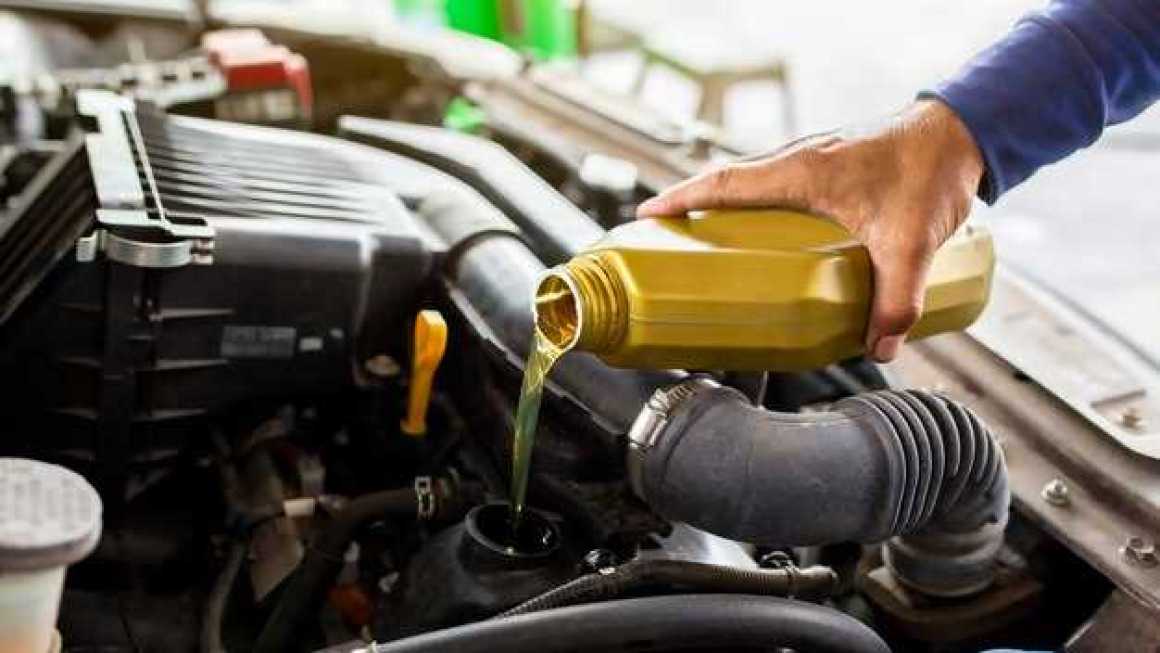 Why oil changes are critical for engine health Why oil changes are critical for engine health