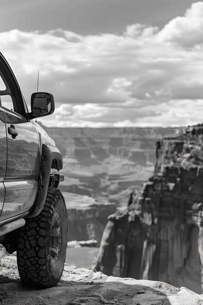 Jeep Grand Wagoneer – Luxury Meets Off-Road Jeep Grand Wagoneer – Luxury Meets Off-Road