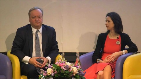 Women in Business Conference: A Conversation with Helena Morrissey & David Cruickshank 2 March 2012 Women in Business Conference: A Conversation with Helena Morrissey & David Cruickshank 2 March 2012
