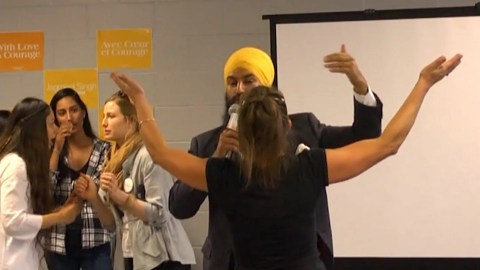 NDP leadership candidate Jagmeet Singh responds to heckler at meet-and-greet NDP leadership candidate Jagmeet Singh responds to heckler at meet-and-greet