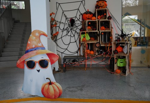 Halloween rộn ràng tại little people thủ dầu một! Halloween rộn ràng tại little people thủ dầu một!