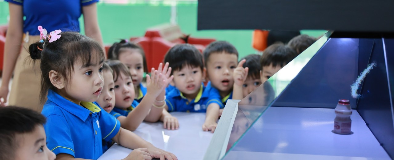 Chuyến tham quan nhà máy Yakult – khởi đầu năm học mới Chuyến tham quan nhà máy Yakult – khởi đầu năm học mới