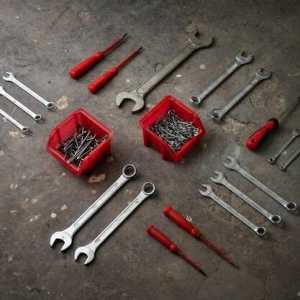 Qué herramientas necesitas para empezar un taller de motos Qué herramientas necesitas para empezar un taller de motos