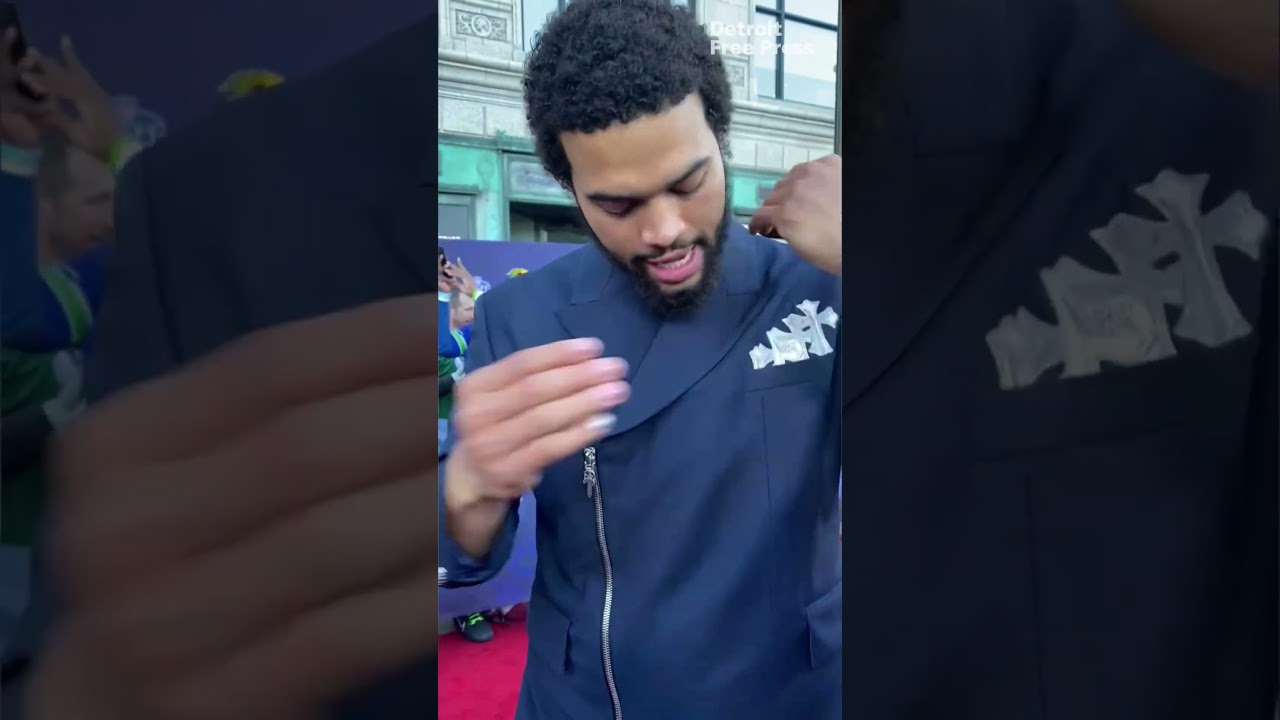 Caleb Williams shows off NFL draft Day 1 outfit on red carpet in Detroit #nfldraft #calebwilliams Caleb Williams shows off NFL draft Day 1 outfit on red carpet in Detroit #nfldraft #calebwilliams