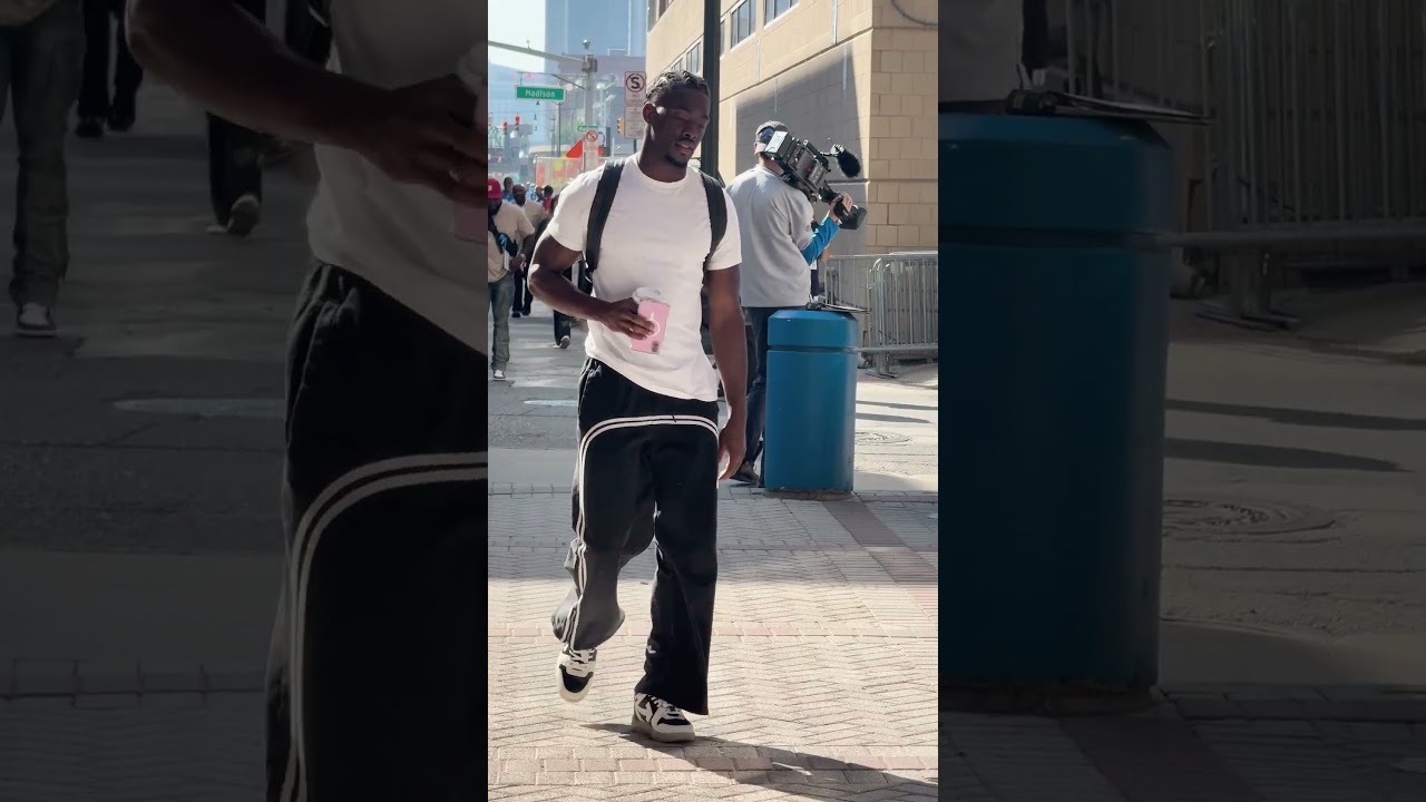Lions players arrive for 2025 home opener against Chicago Bears | #Lions #shorts #arrivals Lions players arrive for 2025 home opener against Chicago Bears | #Lions #shorts #arrivals