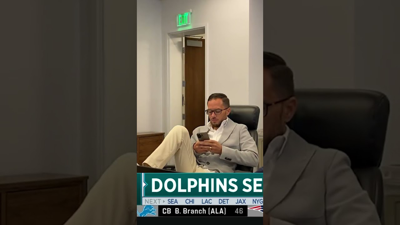Me texting the group chat about my team’s Round 2 picks #shorts #nfldraft2023 Me texting the group chat about my team’s Round 2 picks #shorts #nfldraft2023