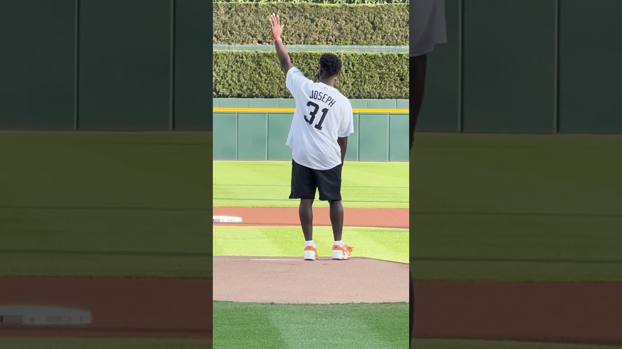 Kerby Joseph throws out first pitch at Detroit Tigers Game | #shorts #NFL #MLB #Detroit Kerby Joseph throws out first pitch at Detroit Tigers Game | #shorts #NFL #MLB #Detroit