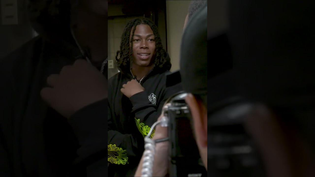 Gotta get Barry a chain! | Detroit Lions #shorts Gotta get Barry a chain! | Detroit Lions #shorts