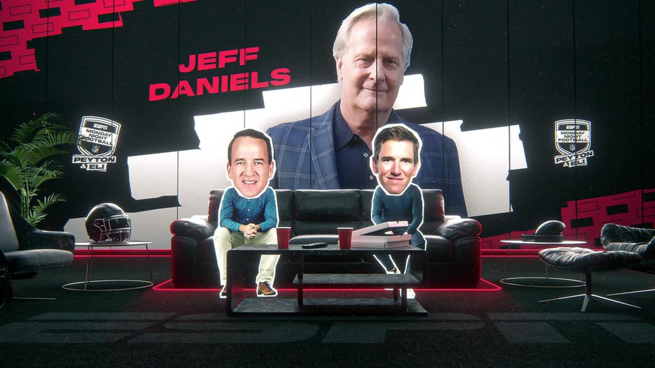 Jeff Daniels joins Peyton & Eli during Lions vs. Ravens | ‘MNF ManningCast’ Jeff Daniels joins Peyton & Eli during Lions vs. Ravens | ‘MNF ManningCast’