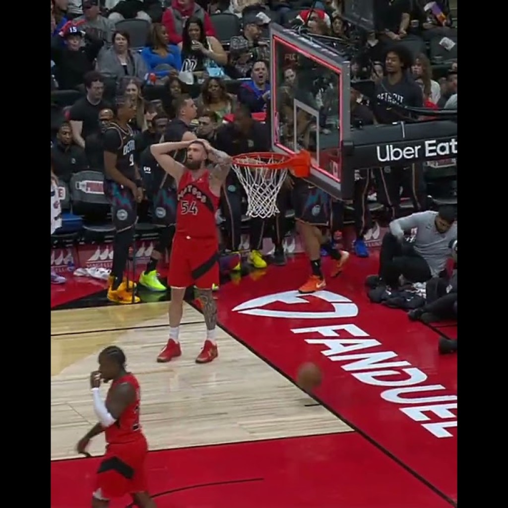 COUNT THAT! Cade Hits the Buzzer Beater #nba #pistons COUNT THAT! Cade Hits the Buzzer Beater #nba #pistons