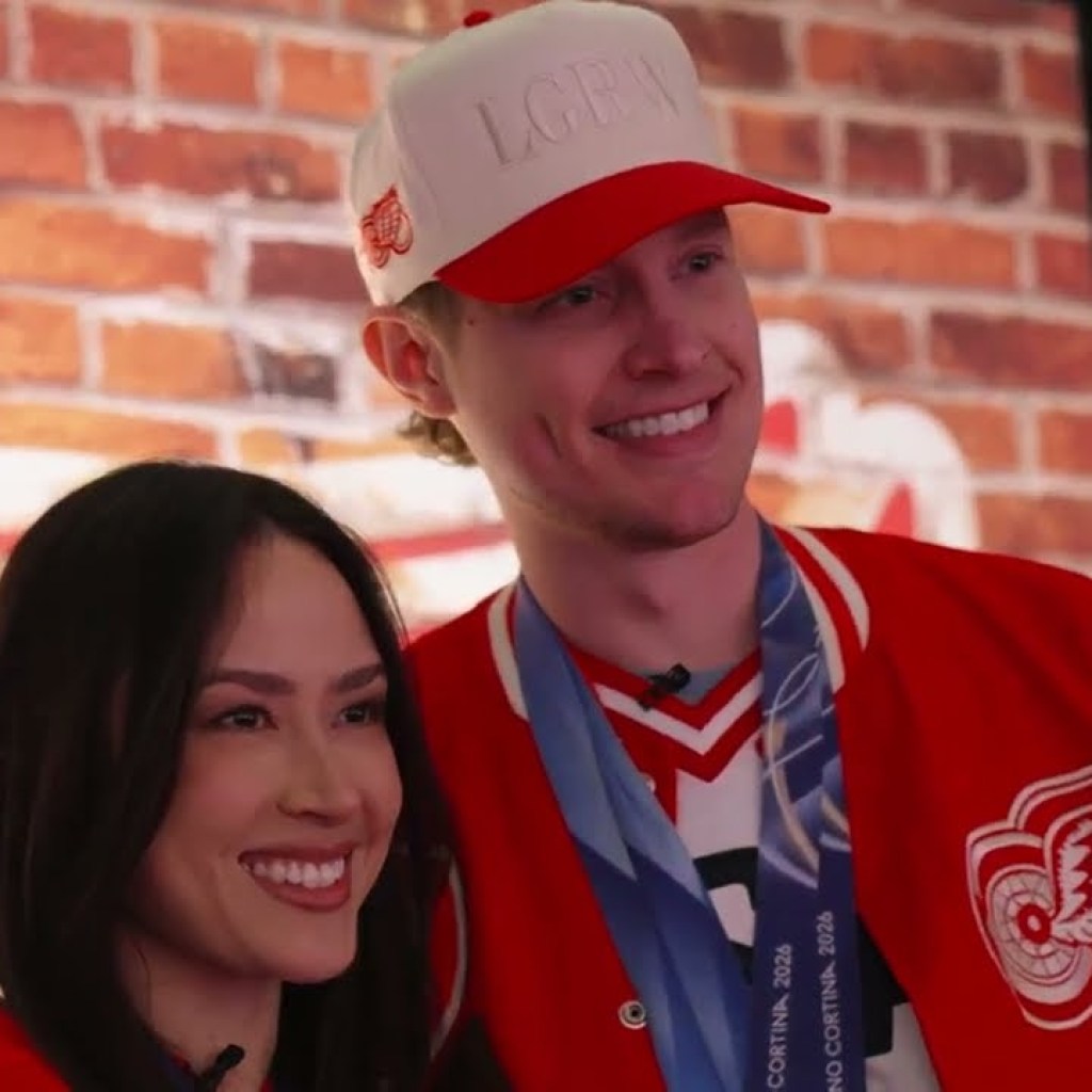Madison Chock & Evan Bates – Mic’d Up at Red Wings Game Madison Chock & Evan Bates – Mic’d Up at Red Wings Game