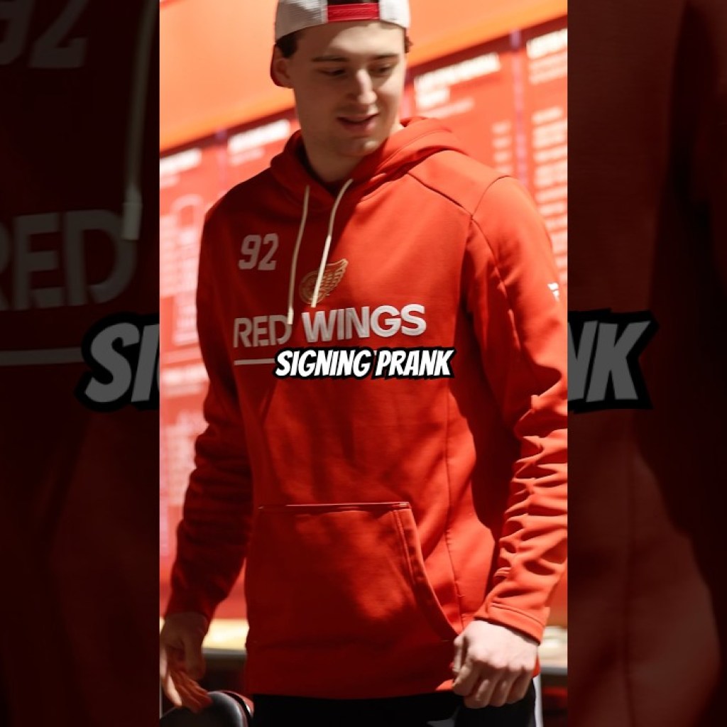 Asking Detroit Red Wings players to sign random items Asking Detroit Red Wings players to sign random items