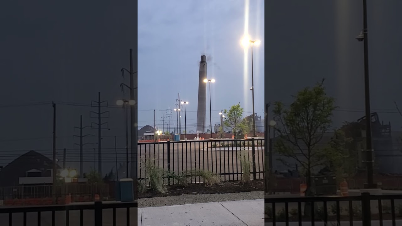 Smokestack of a shuttered Detroit trash incinerator is imploded Smokestack of a shuttered Detroit trash incinerator is imploded