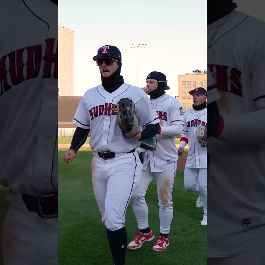 That’s how you open at home #baseball #milb #baseballhighlights That’s how you open at home #baseball #milb #baseballhighlights