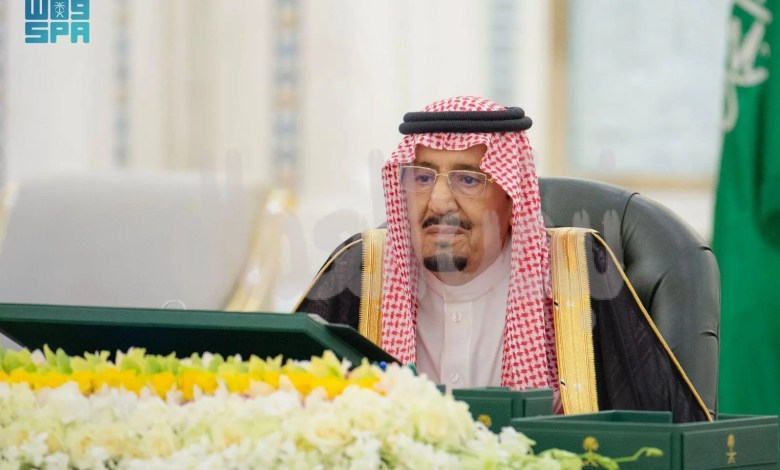 خادم الحرمين الشريفين يرحب بضيوف من أنحاء العالم إلى المملكة لأداء فريضة الحج خادم الحرمين الشريفين يرحب بضيوف من أنحاء العالم إلى المملكة لأداء فريضة الحج