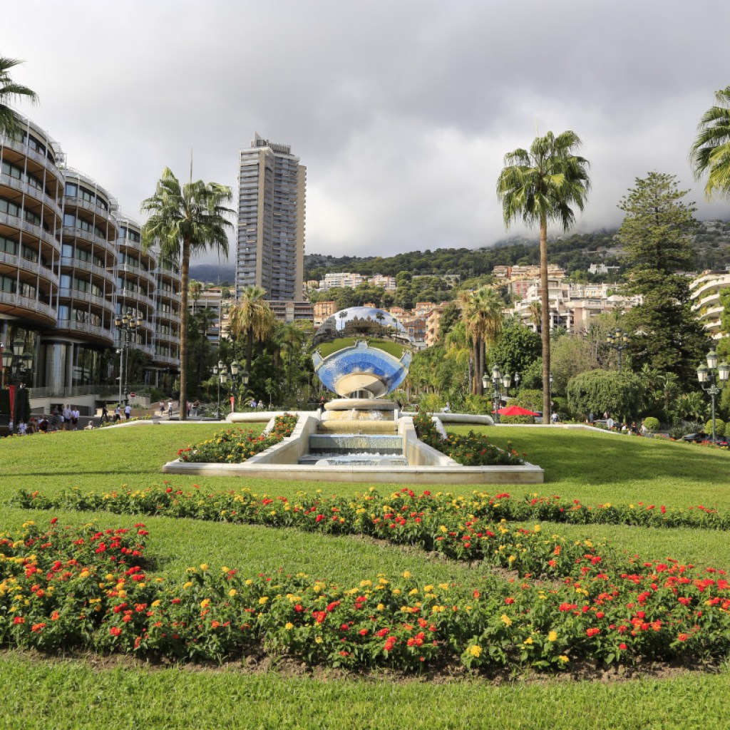 Monaco Reigns Supreme as a Modern Paradise of Luxury and Comfort Monaco Reigns Supreme as a Modern Paradise of Luxury and Comfort