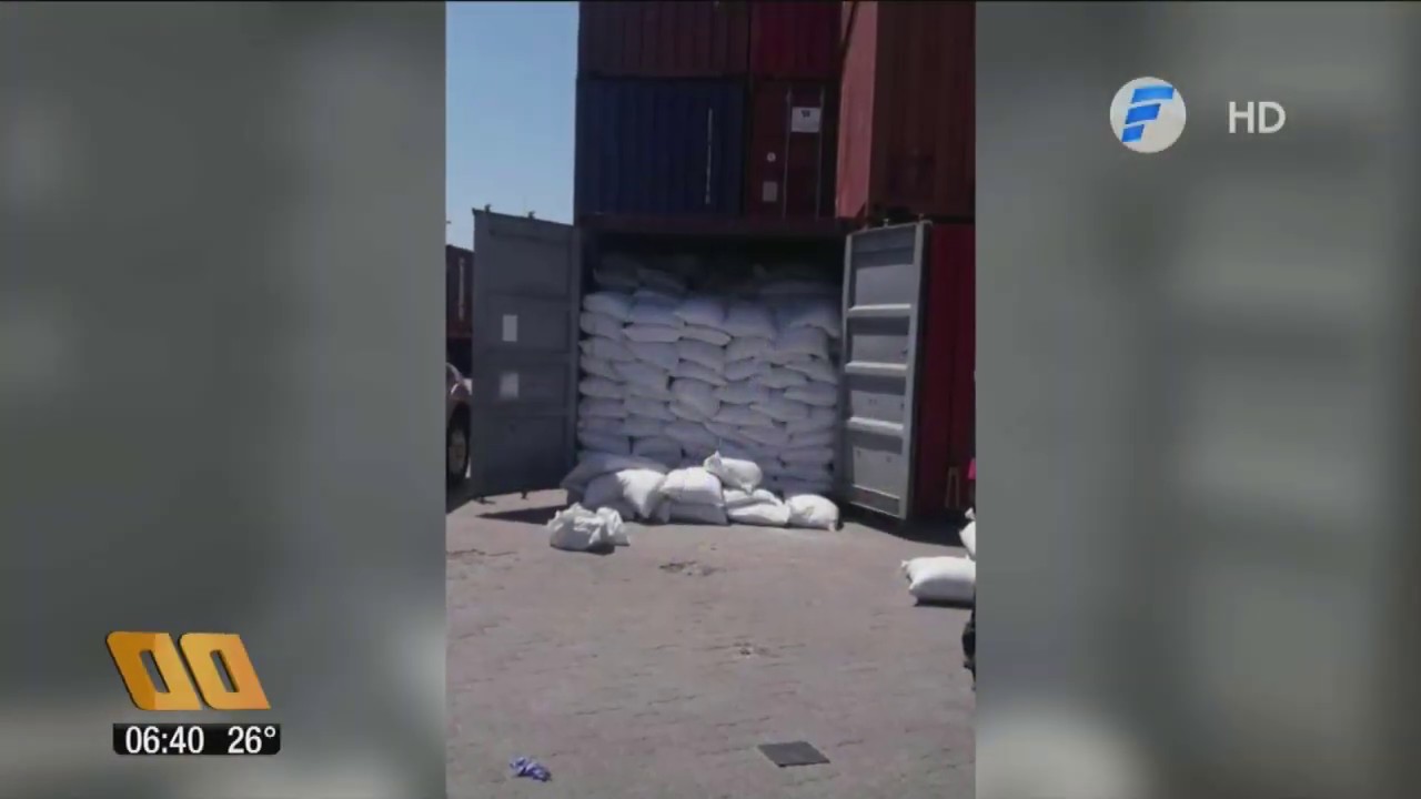 Descubren 3.000 kilos de cocaína en un contenedor en el puerto de Montevideo provenientes de Paraguay Descubren 3.000 kilos de cocaína en un contenedor en el puerto de Montevideo provenientes de Paraguay