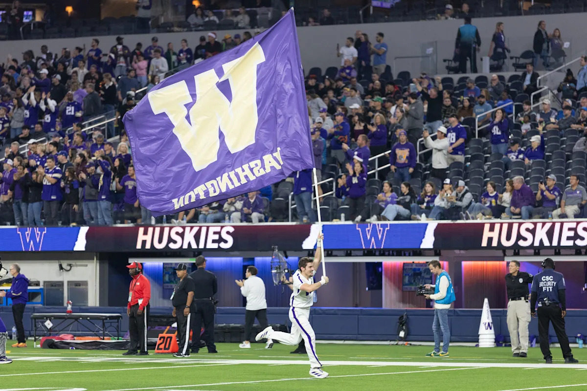 Reviewing the 2025 UW Football Goals Reviewing the 2025 UW Football Goals