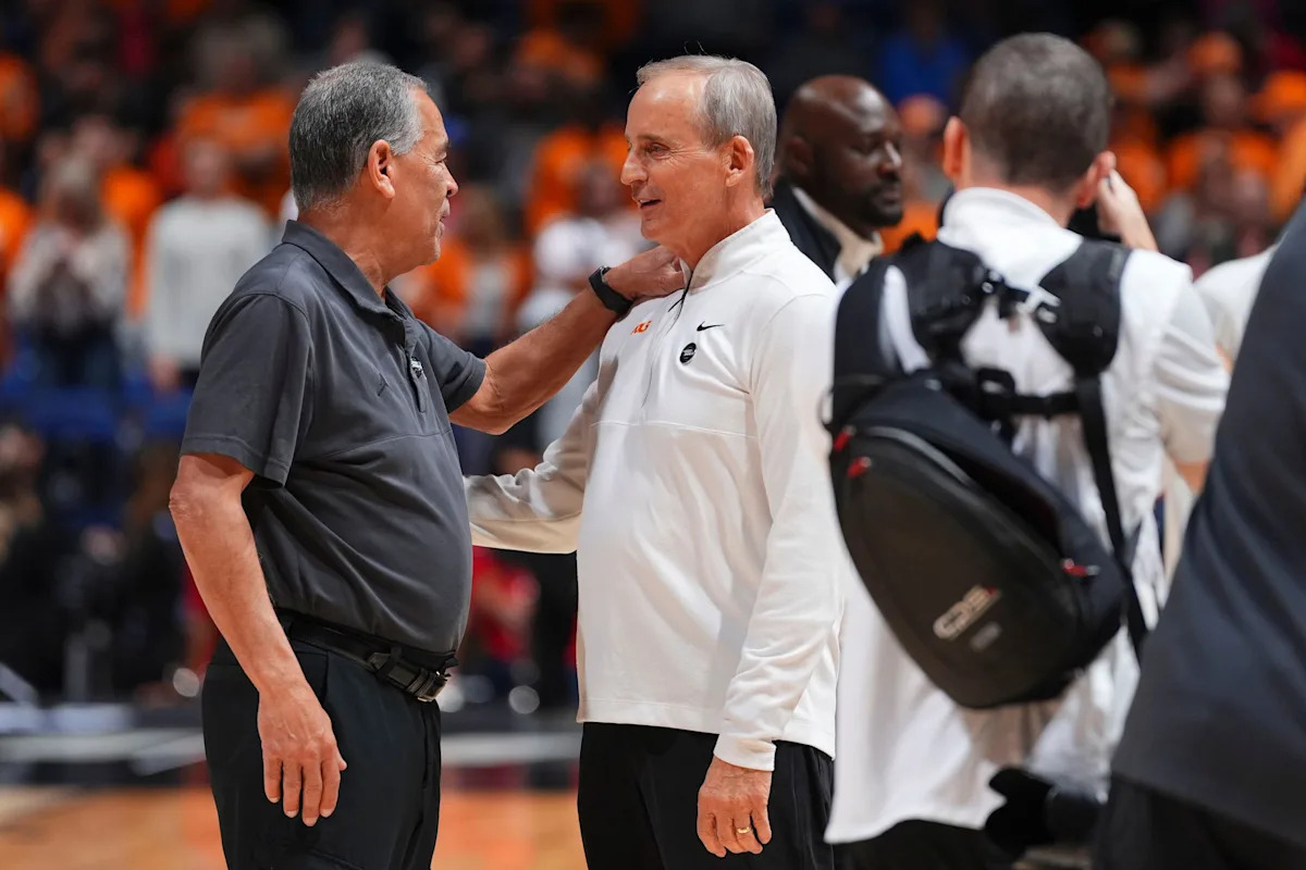 How to watch: Tennessee vs. Houston How to watch: Tennessee vs. Houston