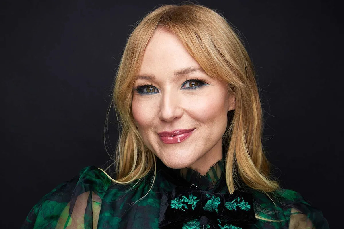 Jewel Reveals She Joined Mexican Police on a Gnarly Drug Bust and Took Evidence: Inside Her ‘Dangerous’ Experience (Exclusive) Jewel Reveals She Joined Mexican Police on a Gnarly Drug Bust and Took Evidence: Inside Her ‘Dangerous’ Experience (Exclusive)