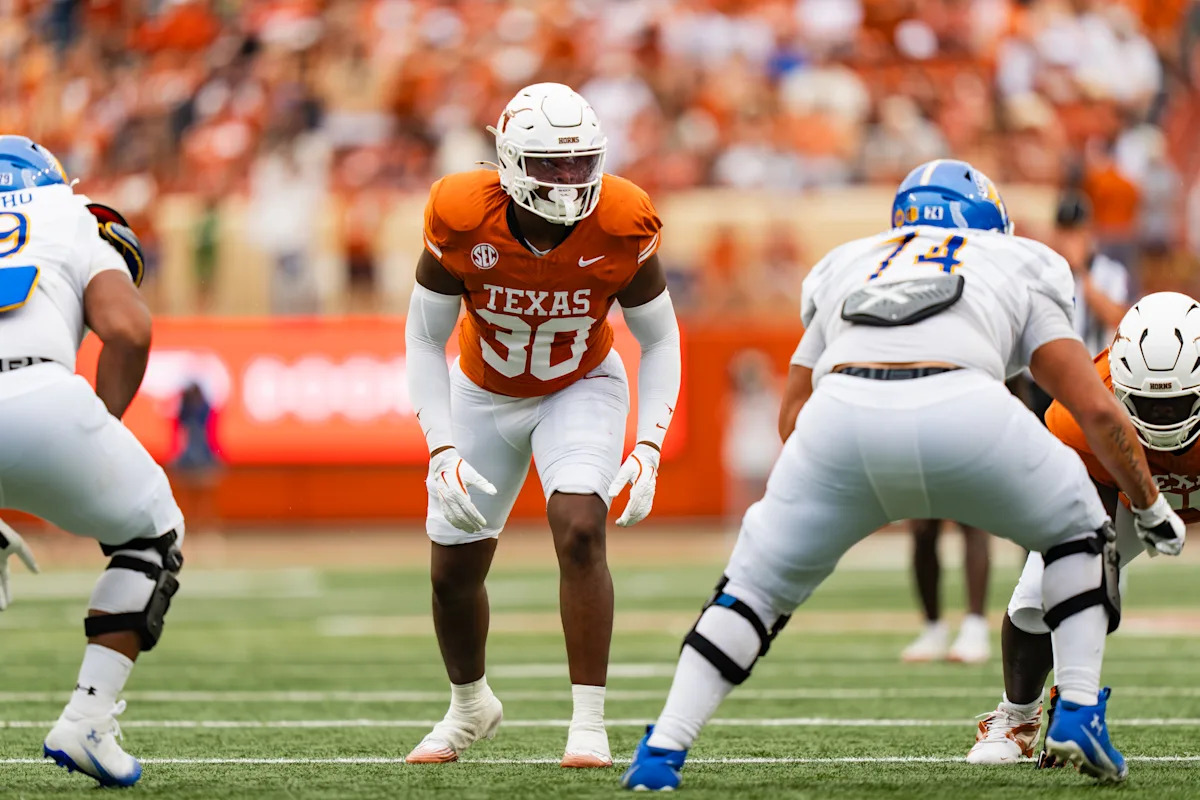 Texas LB Bo Barnes expected to enter the NCAA transfer portal Texas LB Bo Barnes expected to enter the NCAA transfer portal