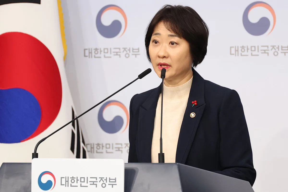 South Korea vows to end foreign adoptions as UN presses Seoul to address past abuses South Korea vows to end foreign adoptions as UN presses Seoul to address past abuses