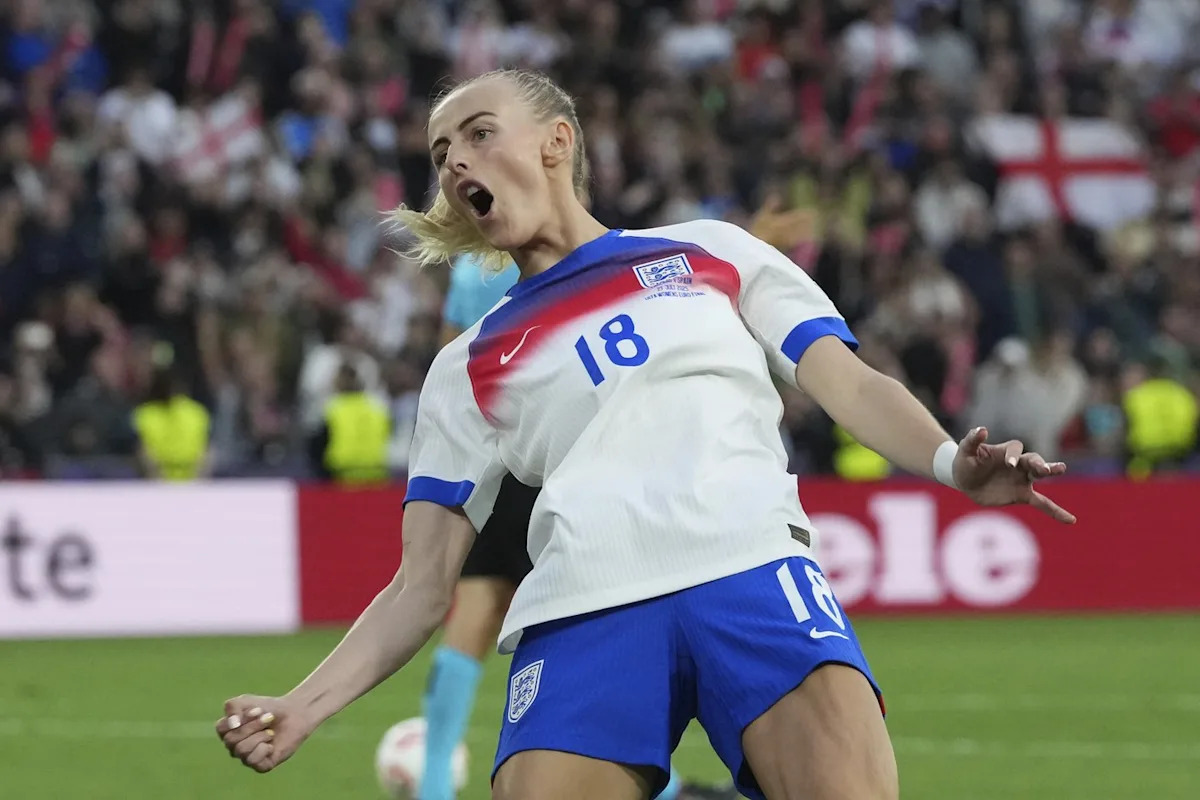 Defending champion Arsenal opens vs. record 8-time winner Lyon in revamped Women’s Champions League Defending champion Arsenal opens vs. record 8-time winner Lyon in revamped Women’s Champions League