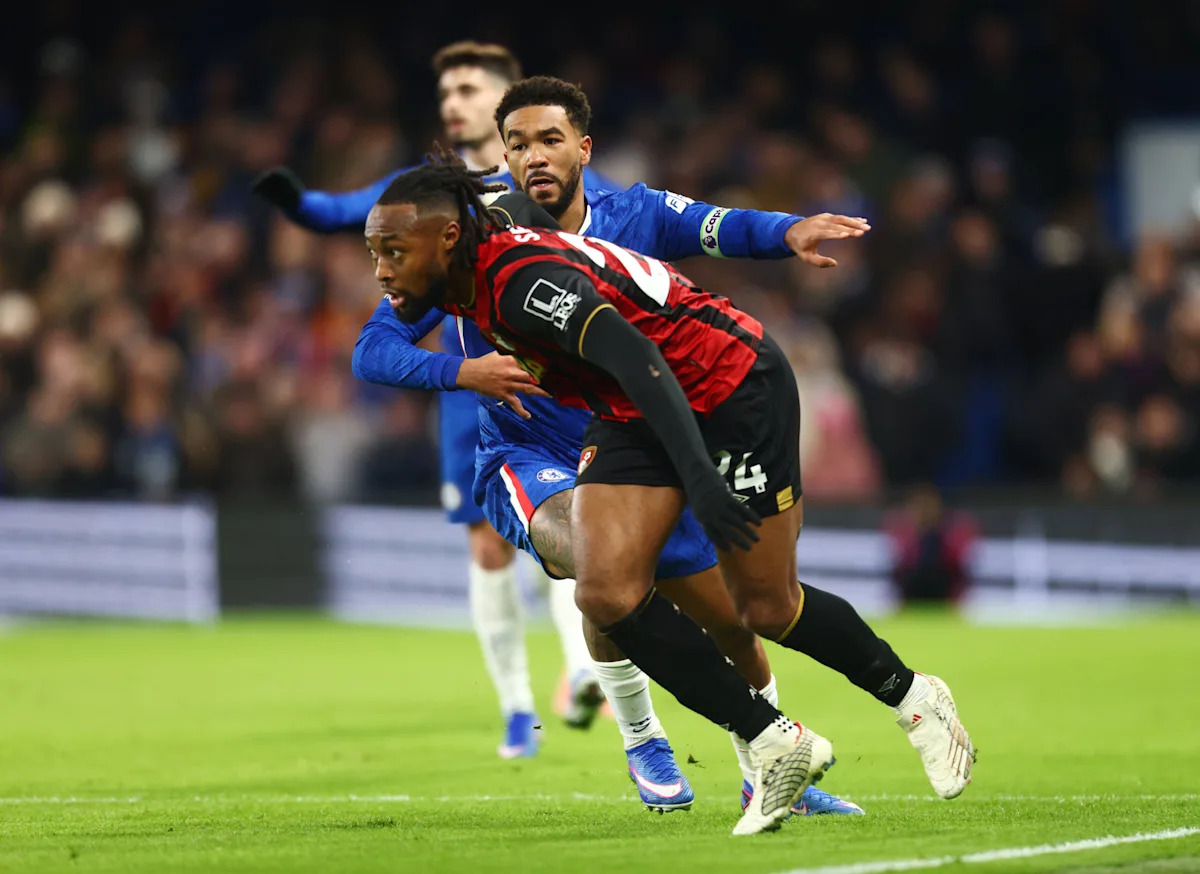 Chelsea and Bournemouth held in chaotic 2-2 draw at Stamford Bridge Chelsea and Bournemouth held in chaotic 2-2 draw at Stamford Bridge