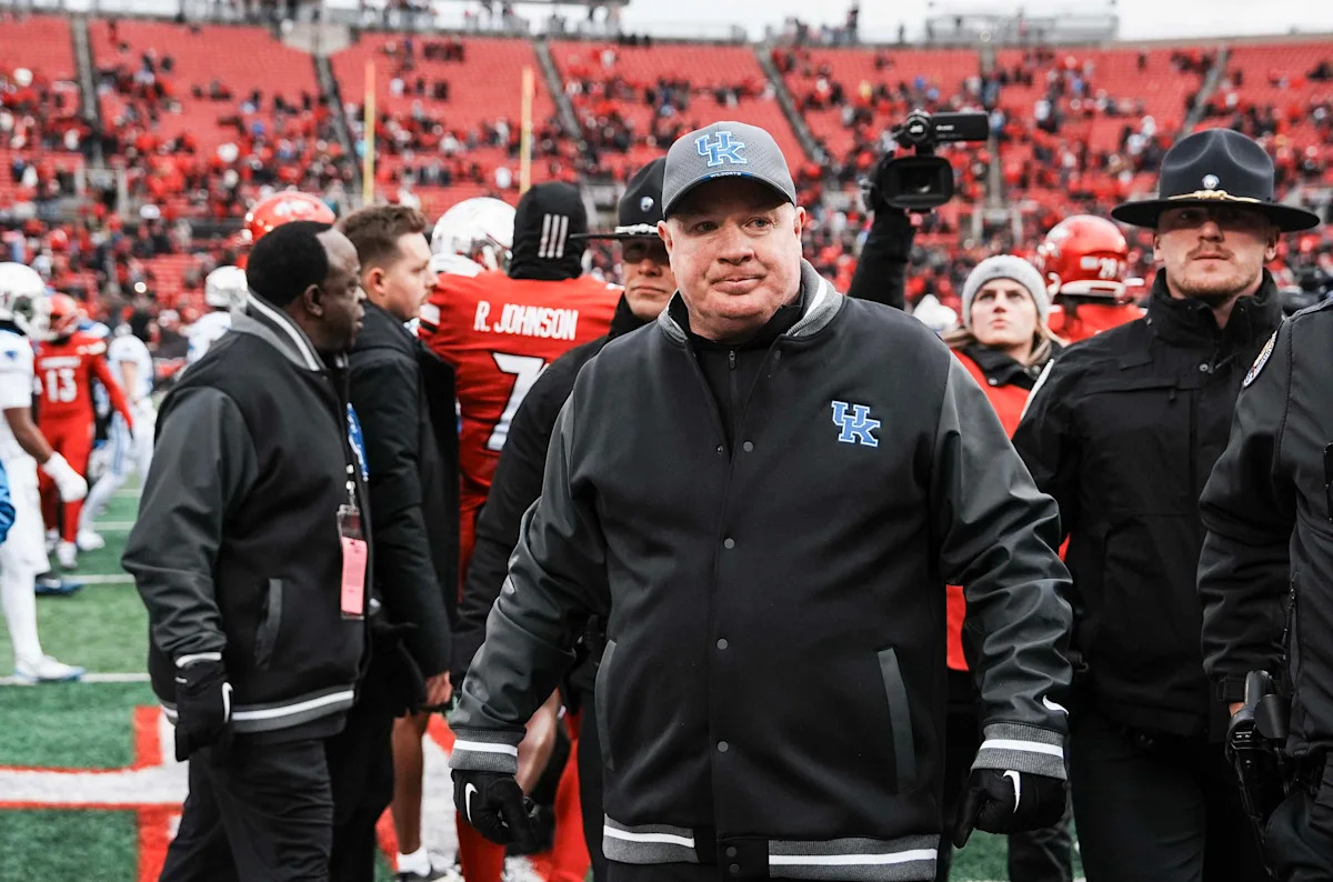Kentucky finalizes Mark Stoops’ separation buyout terms Kentucky finalizes Mark Stoops’ separation buyout terms