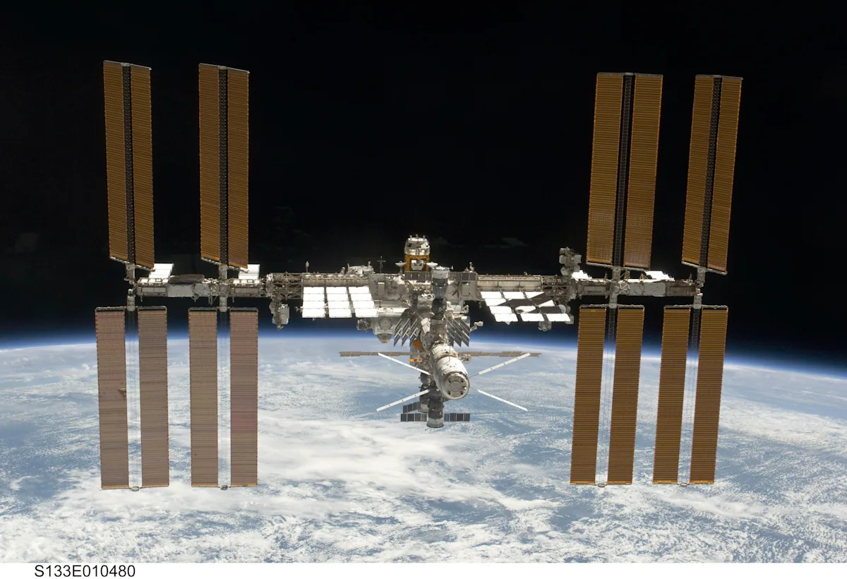 NASA cancels spacewalk, mulls “all options” due to crew medical issue NASA cancels spacewalk, mulls “all options” due to crew medical issue