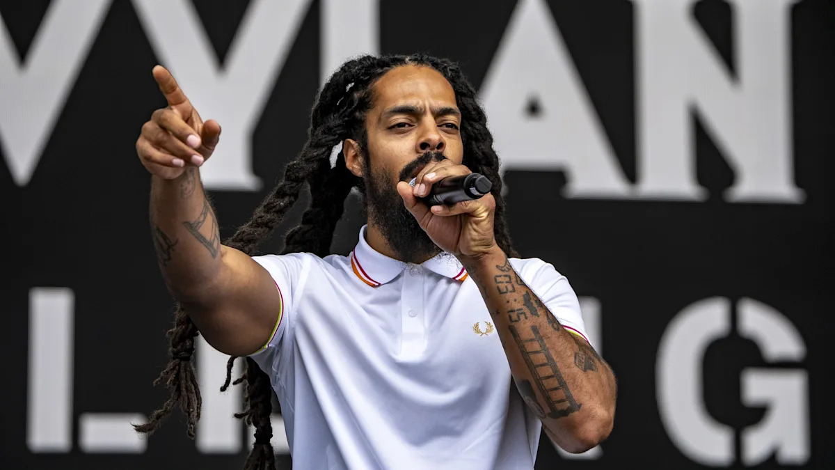 Five arrests made outside Bob Vylan gig as protests take place Five arrests made outside Bob Vylan gig as protests take place