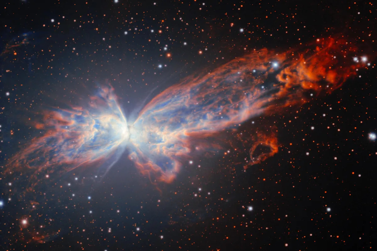Cosmic butterfly seen in stunning new image captured by telescope Cosmic butterfly seen in stunning new image captured by telescope